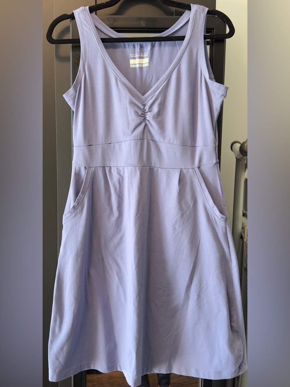 Women’s Columbia lavender Midi Dress with V-Neck and Pockets